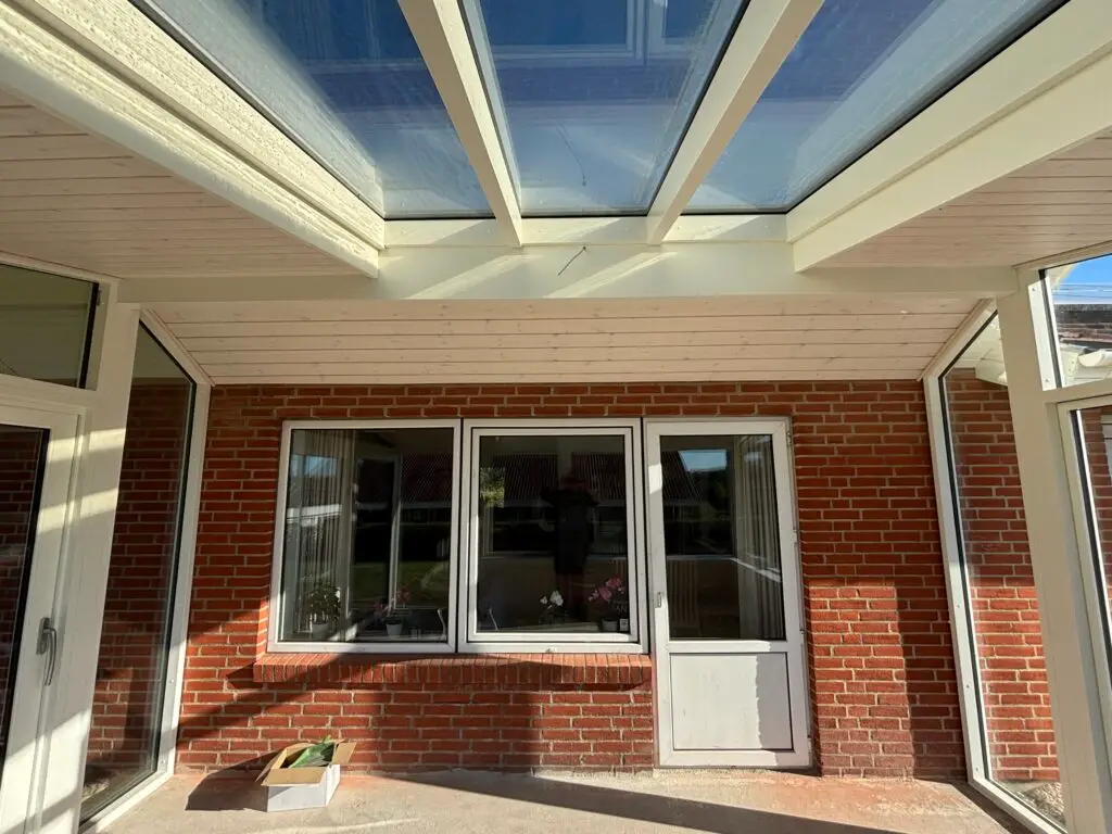 Arbejde udført af VJB Udestuer